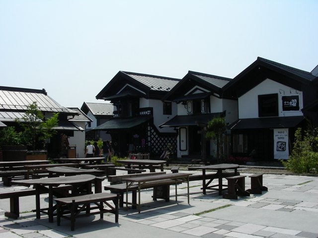 食の蔵「醸室（かむろ）」